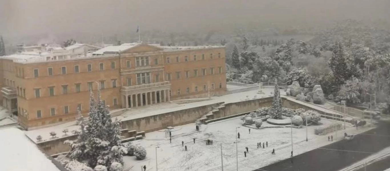  Πολικό ψύχος προβλέπουν οι μετεωρολόγοι - Χιόνια ακόμα και στο Σύνταγμα